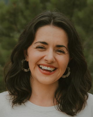 Photo of Dr. Rebecca Gold-Stein, Pre-Licensed Professional, PsyD