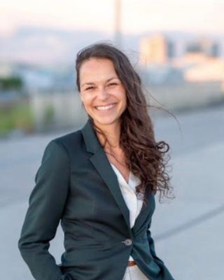 Photo of Rachel Maki, Clinical Social Work/Therapist, LCSW, RYT