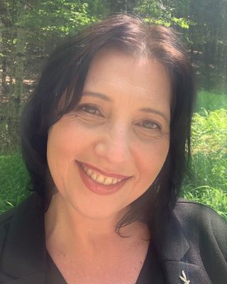 Photo of Leslie Burgess - Hopewithin, Registered Social Worker, BAPsyc, RSSW