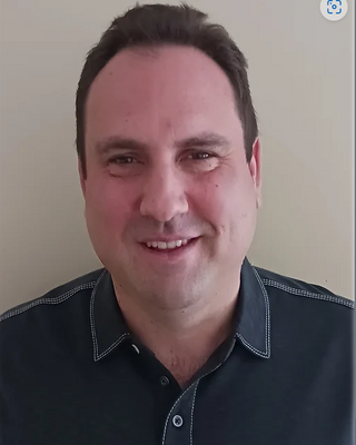 Photo of Garrett Shaw, Marriage & Family Therapist Associate in Encino, CA