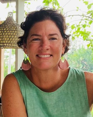 Photo of Natalie Roset, Psychotherapist, PACFA