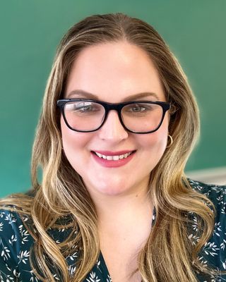 Photo of Lauren Allsop, Pre-Licensed Professional, LMSW