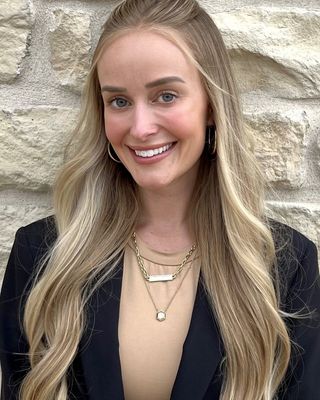 Photo of Alyssa Strazzulla, Psychiatric Nurse Practitioner, MSN, PMHNPBC