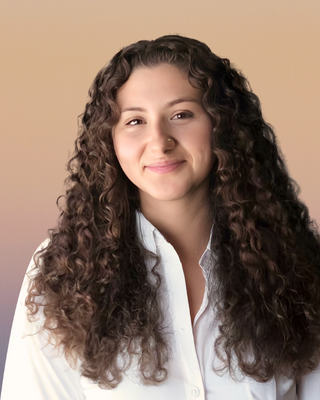 Photo of Gabi Basile, Pre-Licensed Professional