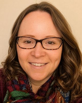 Photo of Holly Markin, Psychotherapist, MBACP Accred