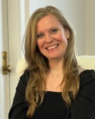 Photo of Leah Leslie, Licensed Professional Counselor, LPC, NCC, CCTP-II, CYT 500