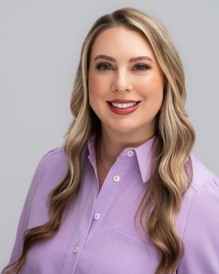 Photo of Dr. Laura Yeoman, Psychologist, PsyD, HSP