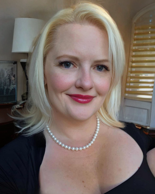 Photo of Danielle Larson, Clinical Social Work/Therapist, MSW, LCSW