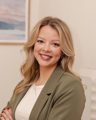 Photo of Josie Wolthuis, Clinical Social Work/Therapist, LMSW