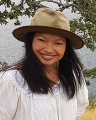 Photo of Trien Cao, Counsellor in Duncan, BC