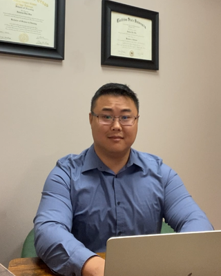 Photo of Dalwinn Dale Kim, Psychiatric Nurse Practitioner, APRN, PMHNP