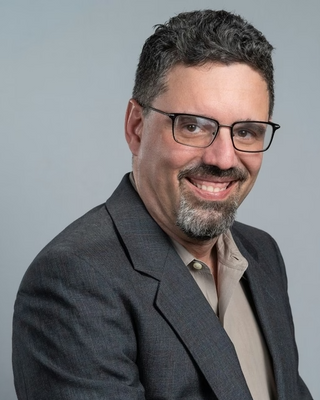 Photo of Richard Correa, Marriage & Family Therapist, LMFT