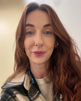 Photo of Aimee Wakenshaw, Psychotherapist, MBABCP