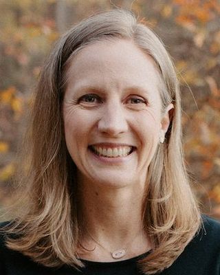 Photo of Crista Donewar, Psychologist, PhD