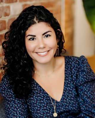 Photo of Maya Ribot, Clinical Social Work/Therapist, MSW, LICSW