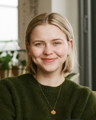 Photo of Emily Draper, Registered Social Worker, RSW, MSW