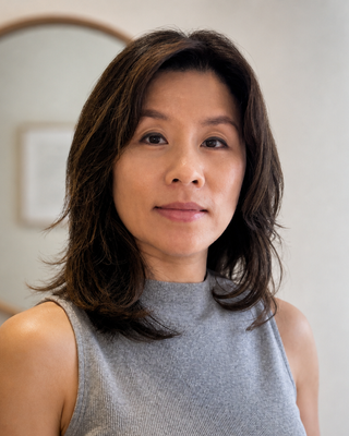 Photo of Dr. Vivi Wei-Chun Hua, Psychologist, PsyD
