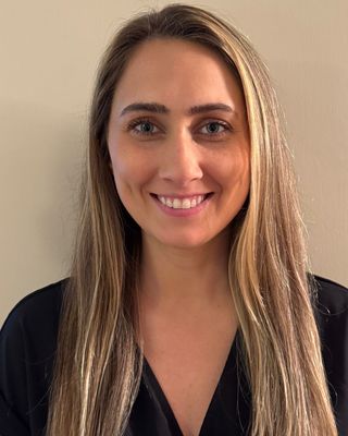 Photo of Lauren Tuszynski, Pre-Licensed Professional, MSW