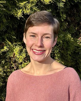 Photo of Dr. Jo Moffat, Psychologist, RPsych
