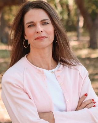 Photo of Latina M Griffin, Clinical Social Work/Therapist, LCSW, CCPS, CSAT, EMDR, CCTP