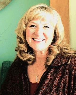 Photo of Laura Litynski-Vitencz, Psychologist, PhD