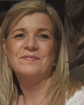 Photo of Niamh Campbell, Counsellor, MBACP Accred