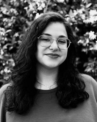 Photo of Isabella Reshatoff, Marriage & Family Therapist Associate