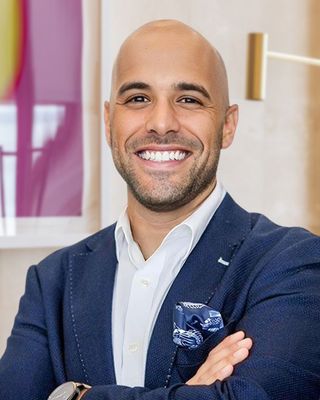 Photo of Dr. Phillip Azouz, Psychiatrist, PMHNP