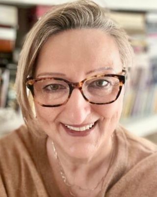 Photo of Dee Marsenic, Psychotherapist, MA, BPC