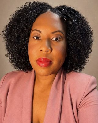 Photo of Ebony Robinson, Licensed Professional Counselor, LPC