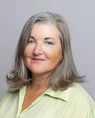 Photo of Dr Gerrie Holloway, Psychologist, PsychD, HCPC - Clin. Psych.