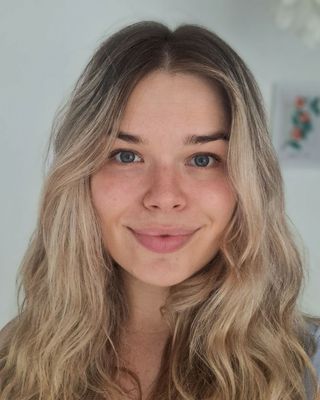 Photo of Karolina Orenczak, Psychotherapist, MBACP