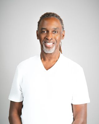 Photo of Lorenzo McFarland, Licensed Master Social Worker, LMSW