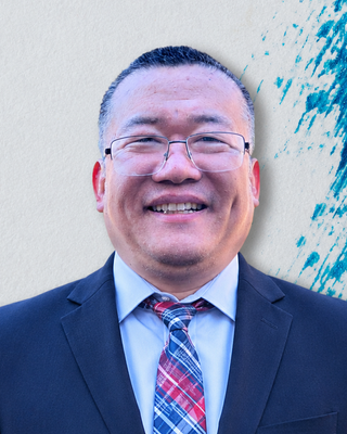 Photo of Xinchao Leo Liu, Counsellor, RCC, CCC, RP-Q