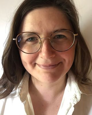 Photo of Mara Penatzer, Clinical Social Work/Therapist, LICSW