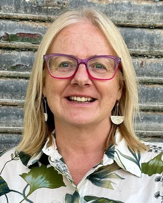 Photo of deborah Banks, Counsellor, MSc, PACFA