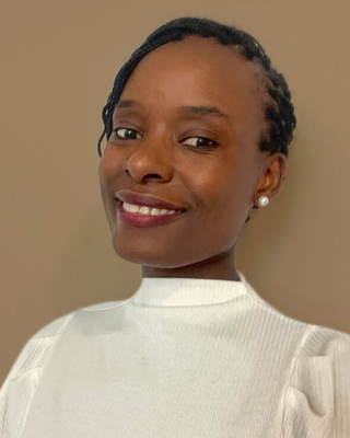 Photo of Angie Mugabekazi, LLMSW, Pre-Licensed Professional