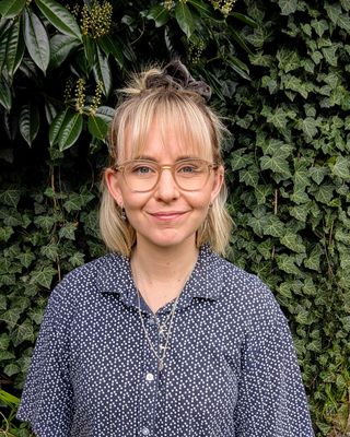 Photo of Harriet Salmon, Pre-Licensed Professional