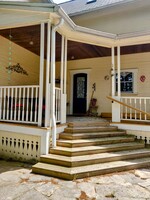Gallery Photo of Romeo Back Porch