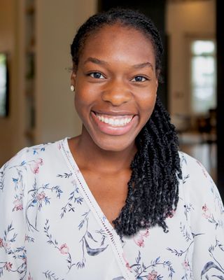 Photo of Darlene Belizaire, Registered Marriage and Family Therapist Intern, MA, RMFTI