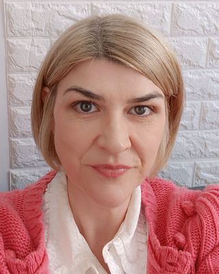 Photo of Elaine Sharkey, Counsellor, MBACP Accred