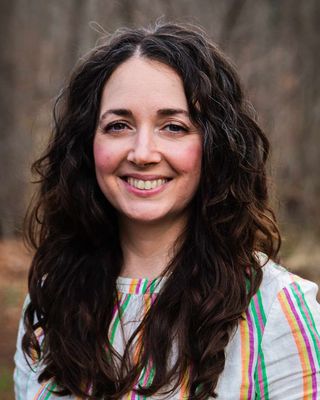 Photo of Cara Root, Clinical Social Work/Therapist in Lake Ridge, VA