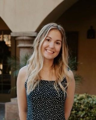 Photo of Julia Smith, Marriage & Family Therapist Associate, AMFT