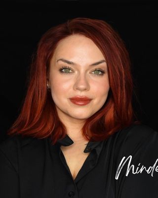 Photo of Tee Sliwinska, Counsellor, MNCPS Acc.