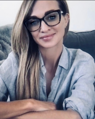 Photo of Kary Chendo, Marriage & Family Therapist, LMFT