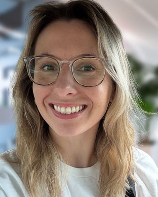 Photo of Zoë Erikson, Counselor, LCPC