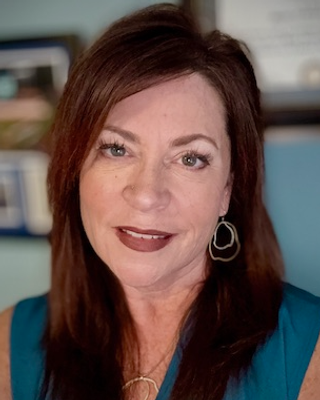 Photo of Hilary Helkenn, Psychiatric Nurse Practitioner, MSN, APRN, PMHNP, -BC