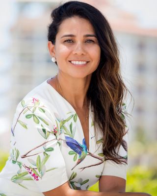 Photo of Dr. Johana Kuemerle-Pinillos, Clinical Social Work/Therapist, PhD, LCSW, EMDR