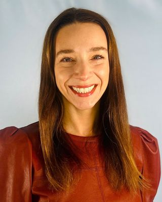 Photo of Tara Sym, Clinical Social Work/Therapist, LCSW