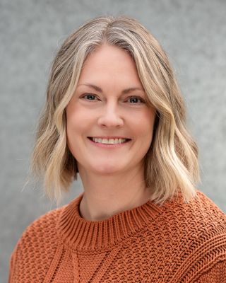 Photo of Carly Wintschel, Pre-Licensed Professional, Intern